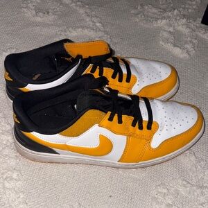 Jordan Athletic Shoes White and Orange